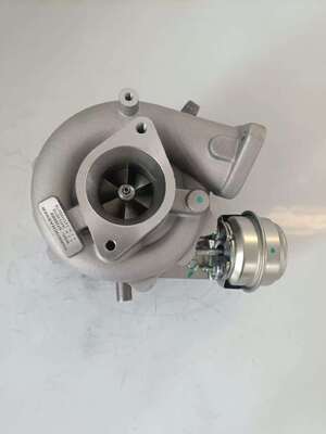 100% Gloednieuw Auto Reserveonderdeel Turbocharger OEM Onderdeelnummer 14411-EB71D YD25 Complete Turbocharger Voor NISSAN
